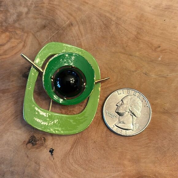 MCM Enamel Brooch - Picture 7 of 7